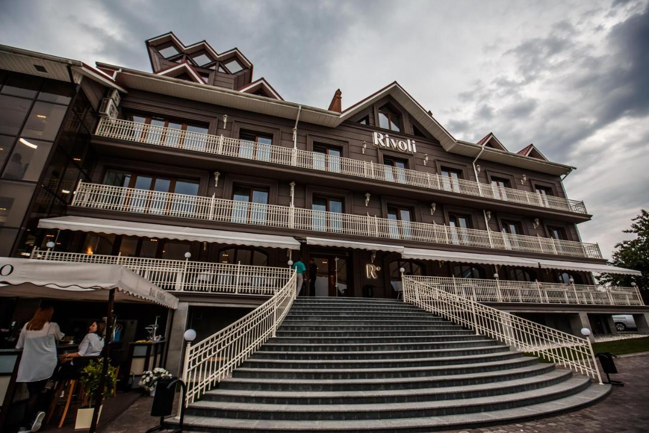 Rivoli Hotel Cernăuți Exterior foto